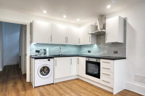 1 bedroom maisonette to rent, Bourne Street, Eastbourne, BN21