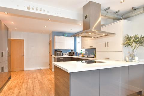 103 Berwick Road, Welling, DA16 1RL