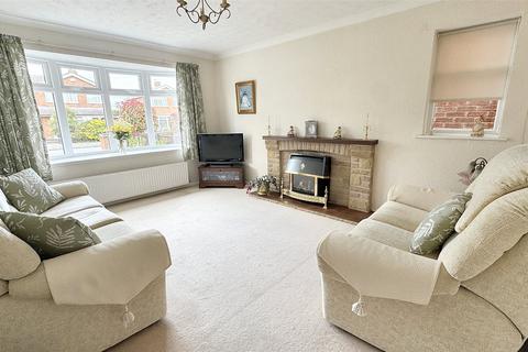 2 bedroom bungalow for sale, Broome Avenue, East Goscote, Leicester