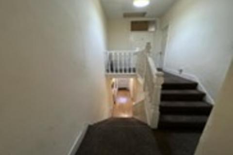 undefined, Croydon CR0