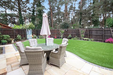 15 Bettiscombe Close, Poole, BH17 9DH