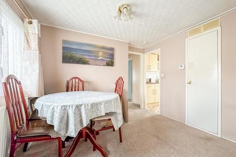 2 bedroom mobile home for sale, Tower Park, Hockley SS5