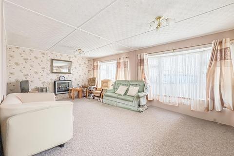 2 bedroom mobile home for sale, Tower Park, Hockley SS5