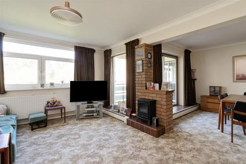 3 bedroom flat for sale, Riverside Drive, Solihull