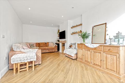 4 bedroom semi-detached house for sale, Leicester Road, Thurcaston, LE7