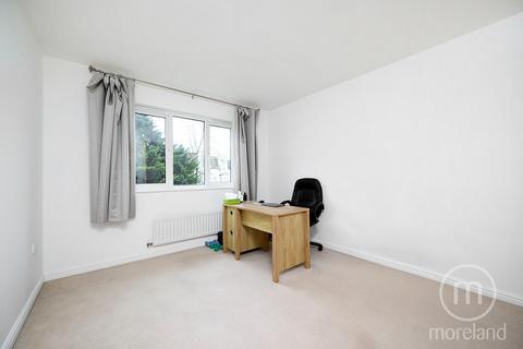 3 bedroom apartment for sale, Burberry Court, London N3