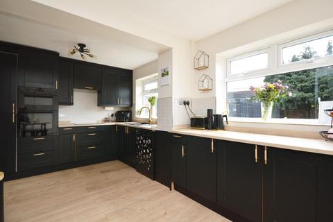 13 Battson Road, Bristol, BS14 8SW