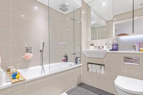 1 bedroom apartment for sale, Saffron Central Square, Croydon, CR0