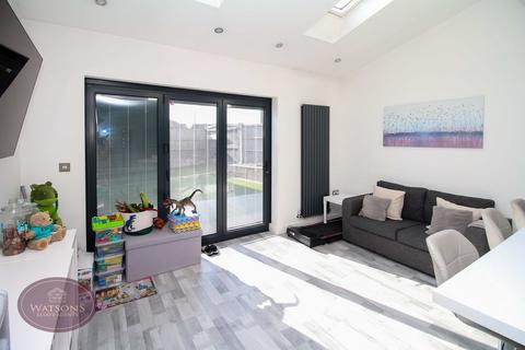17 Cheviot Drive, Nottingham, NG6 7FH