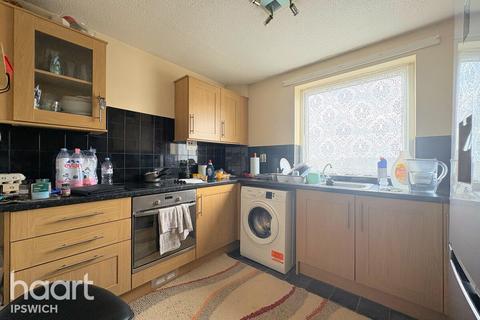 undefined, Hale Close, Ipswich