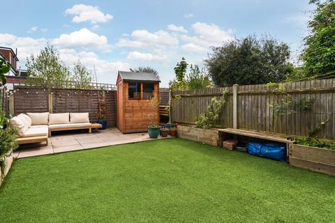 2 bedroom flat for sale, Hurstbourne Road, London SE23