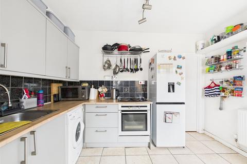 92 Alma Place, Gloucester, GL1 5PX
