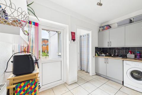 92 Alma Place, Gloucester, GL1 5PX