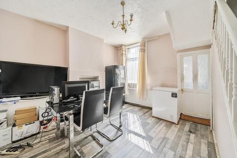 16 Scrooby Street, London, SE6 4JB