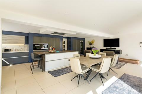4 bedroom equestrian property for sale, Inkpen Common, Inkpen, Hungerford, Berkshire, RG17