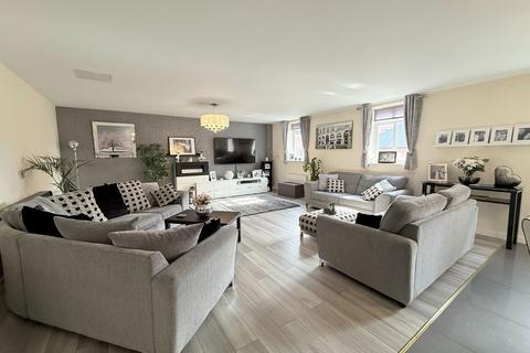 4 bedroom penthouse for sale, Grove House, Main Street, Dickens Heath