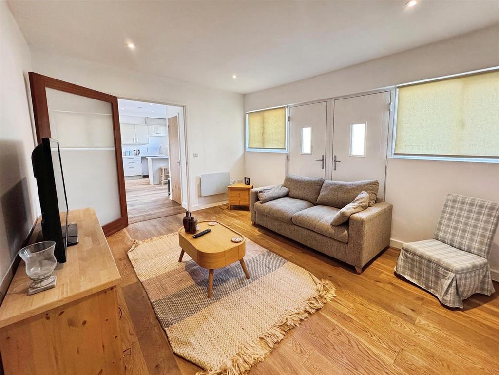 Living Room.jpg