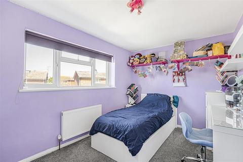 23 Bodiam Close, Seaford, BN25 3TS