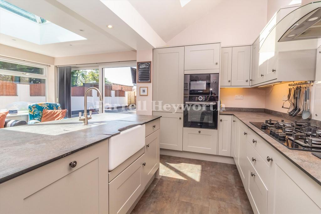 Kitchen image 2