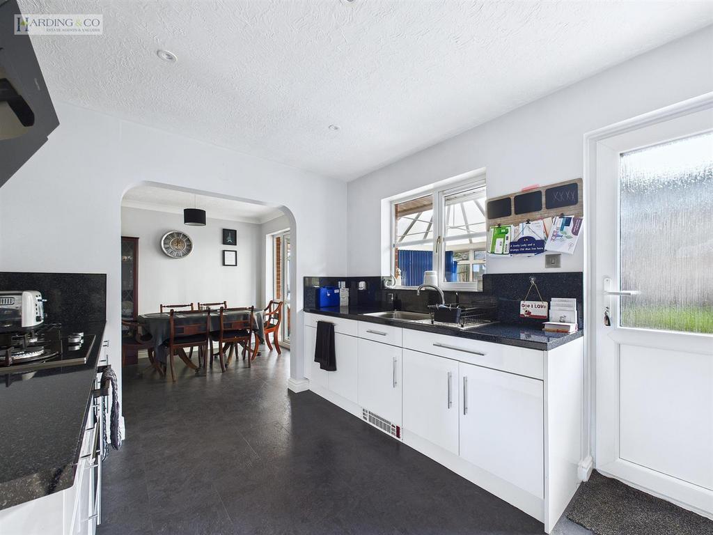 Kitchen .3