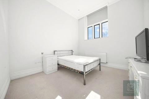undefined, Courtyard House, London, NW7
