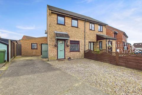 16 High View Drive, Attleborough, NR17 1EZ