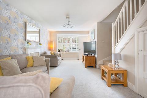 49 Earles Meadow, Horsham, RH12 4HR
