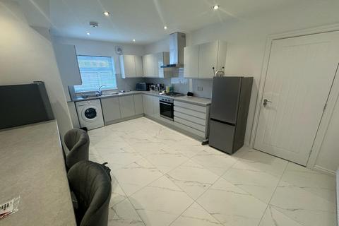 5 bedroom terraced house to rent, Coventry CV4