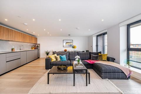 2 bedroom apartment for sale, Plough Road, London, SW11 2