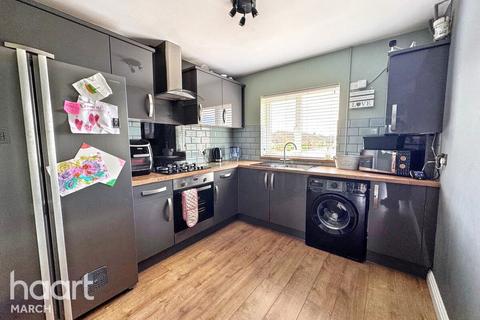 45 Green Park, Chatteris, PE16 6DJ