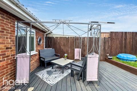 45 Green Park, Chatteris, PE16 6DJ