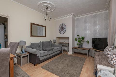 2 bedroom cottage for sale, Prospect Road, Hartshead, West Yorkshire. WF15 8BA