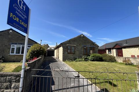 2 bedroom detached bungalow for sale, Elizabeth Avenue, Bradford BD12