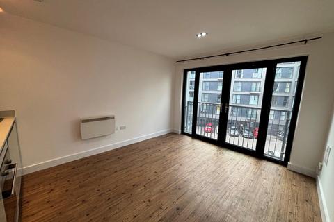Studio to rent, Clive Passage, Birmingham, West Midlands, B4