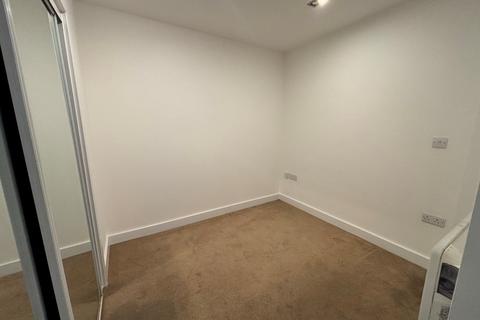 Studio to rent, Clive Passage, Birmingham, West Midlands, B4