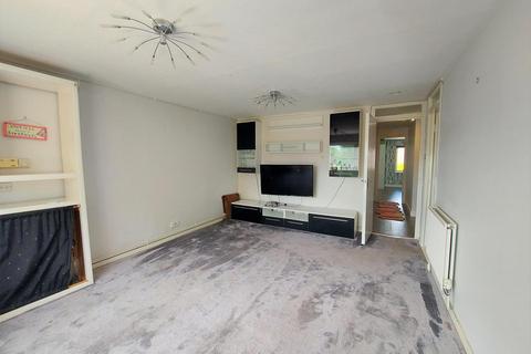 2 bedroom flat to rent, Bushey Grove Road, Bushey WD23