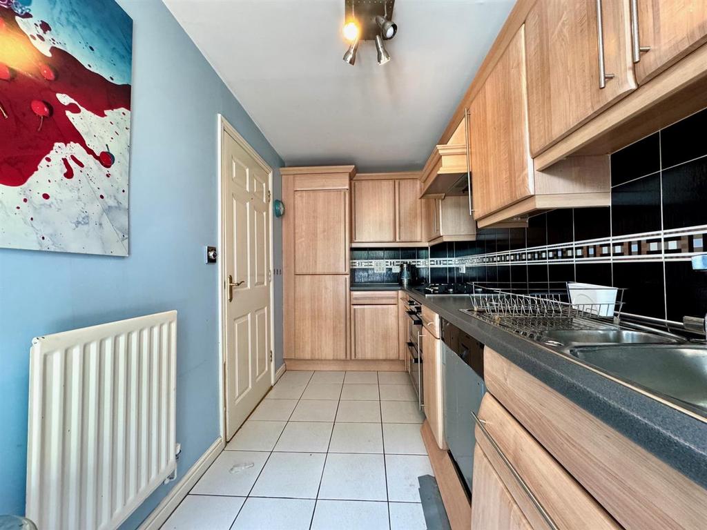 Kitchen 1.jpg