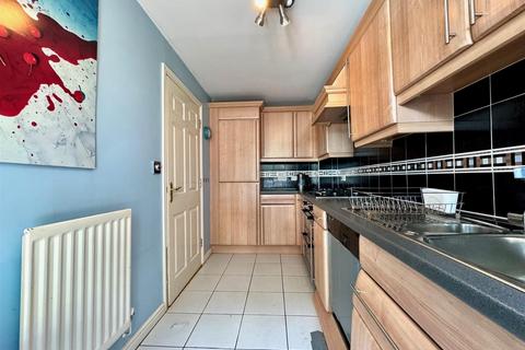 13 Chichester Close, Chafford Hundred, Grays, RM16 6DJ