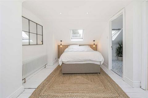 24 Windsor Road, Teddington, TW11 0SF