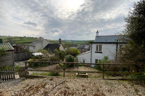 4 bedroom end of terrace house to rent, North Molton