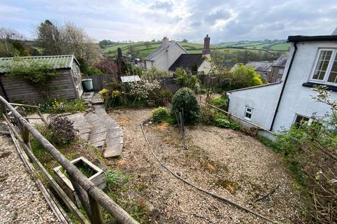 4 bedroom end of terrace house to rent, North Molton