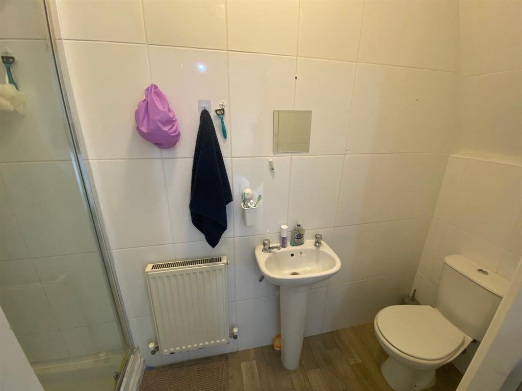 Shower room (3).jpg