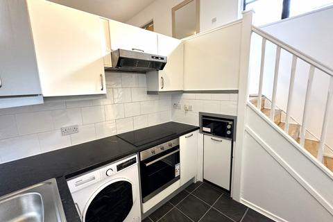 1 bedroom flat for sale, Creighton Road, Tottenham N17