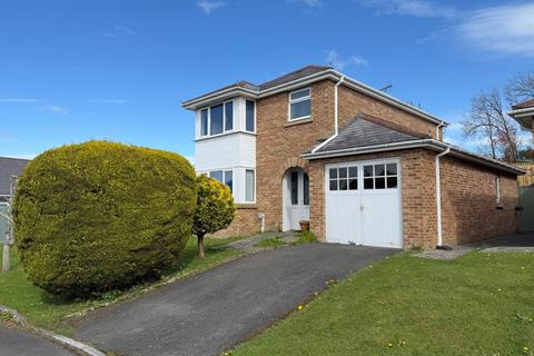 17 Cwrt Y Brenin, Ffosyffin, Aberaeron, SA46 0HU