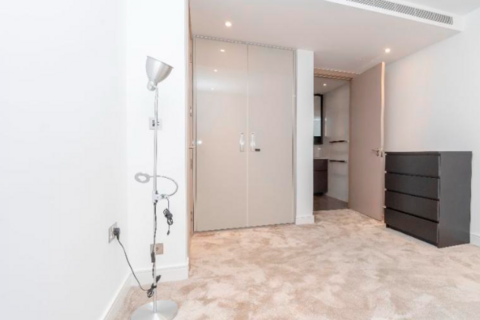 2 bedroom flat to rent, Fulham Reach 1 (Whole Property)