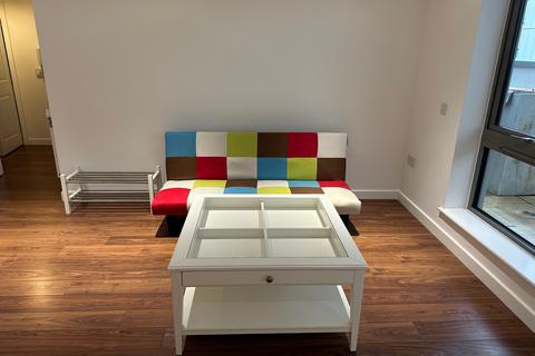2 bedroom flat to rent, Felix Point