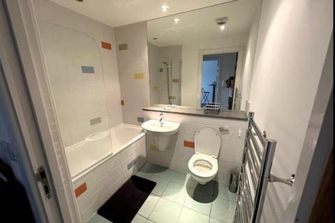 1 bedroom apartment for sale, Waterloo Square, Newcastle Upon Tyne, Tyne And Wear, NE1