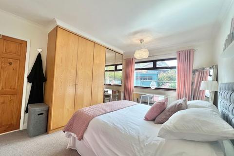 12 Hall Gate, Penistone, Sheffield, S36 6BP