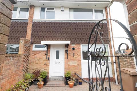 9 Ashford Close, North Shields, NE29 9HY