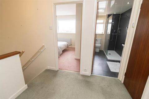 9 Ashford Close, North Shields, NE29 9HY